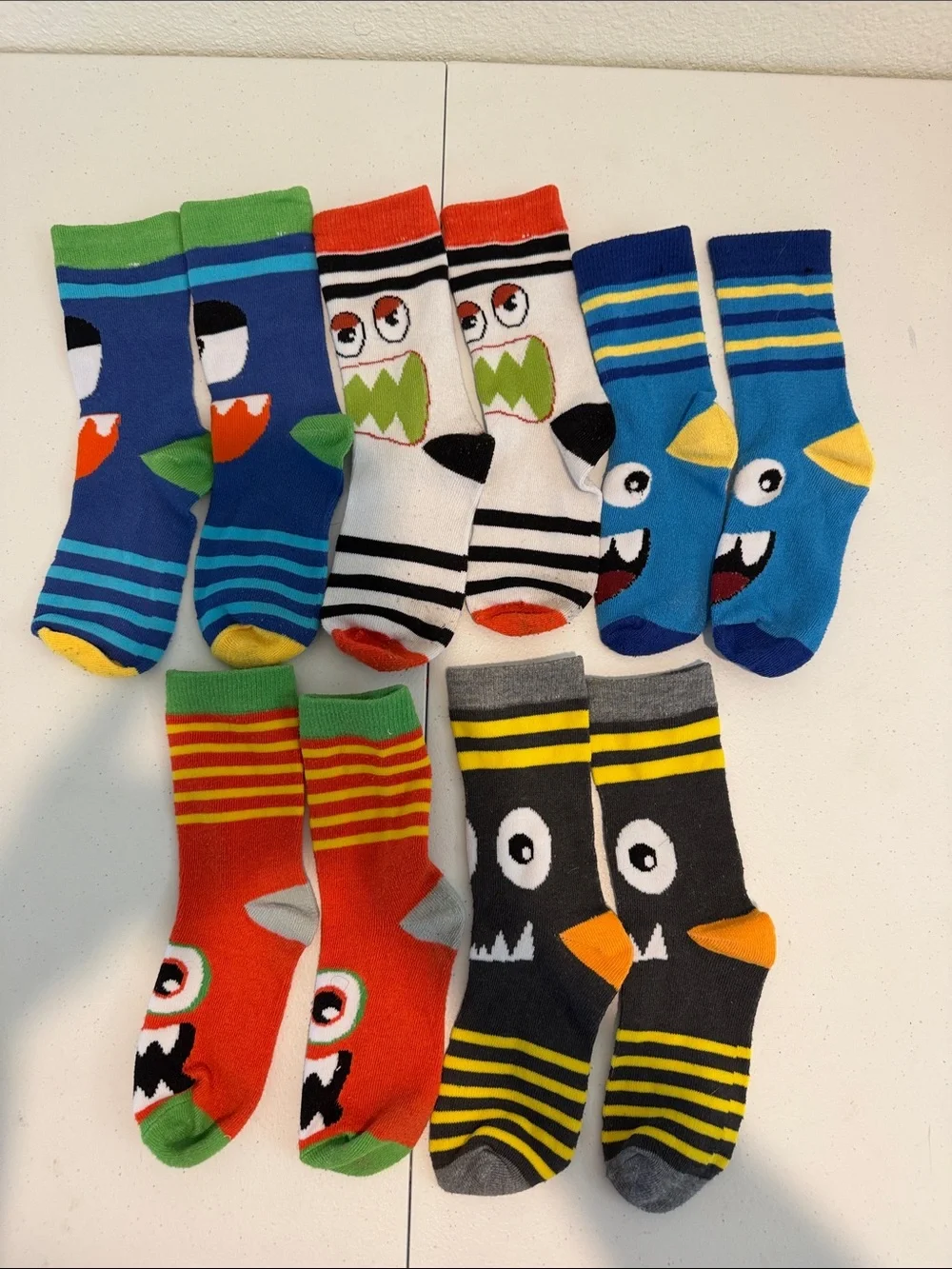 Boys Monster Face Novelty Crew Socks 5 pairs size small